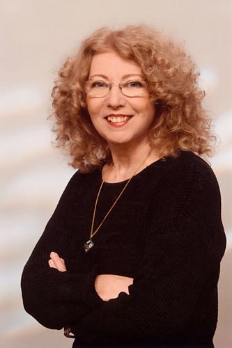 Eva Ben-Zvi