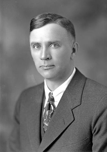 Editor Davis
