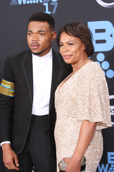 Mother: Lisa Bennett 