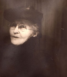 Mother: Alice Concross Hartley