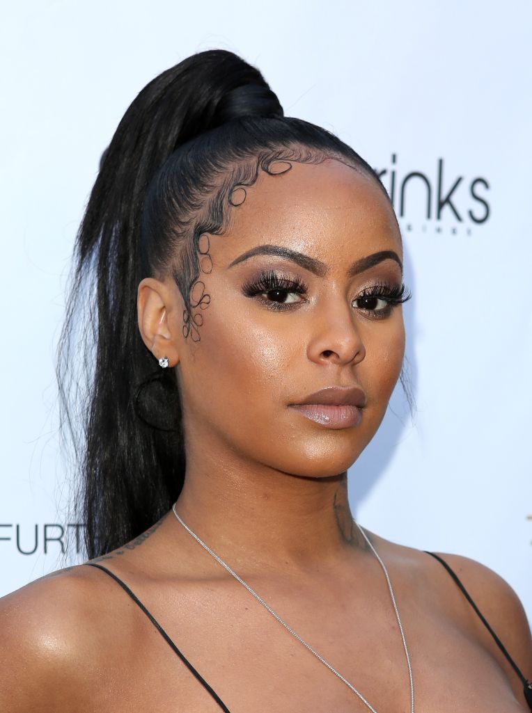 girlfriend: Alexis Skyy 