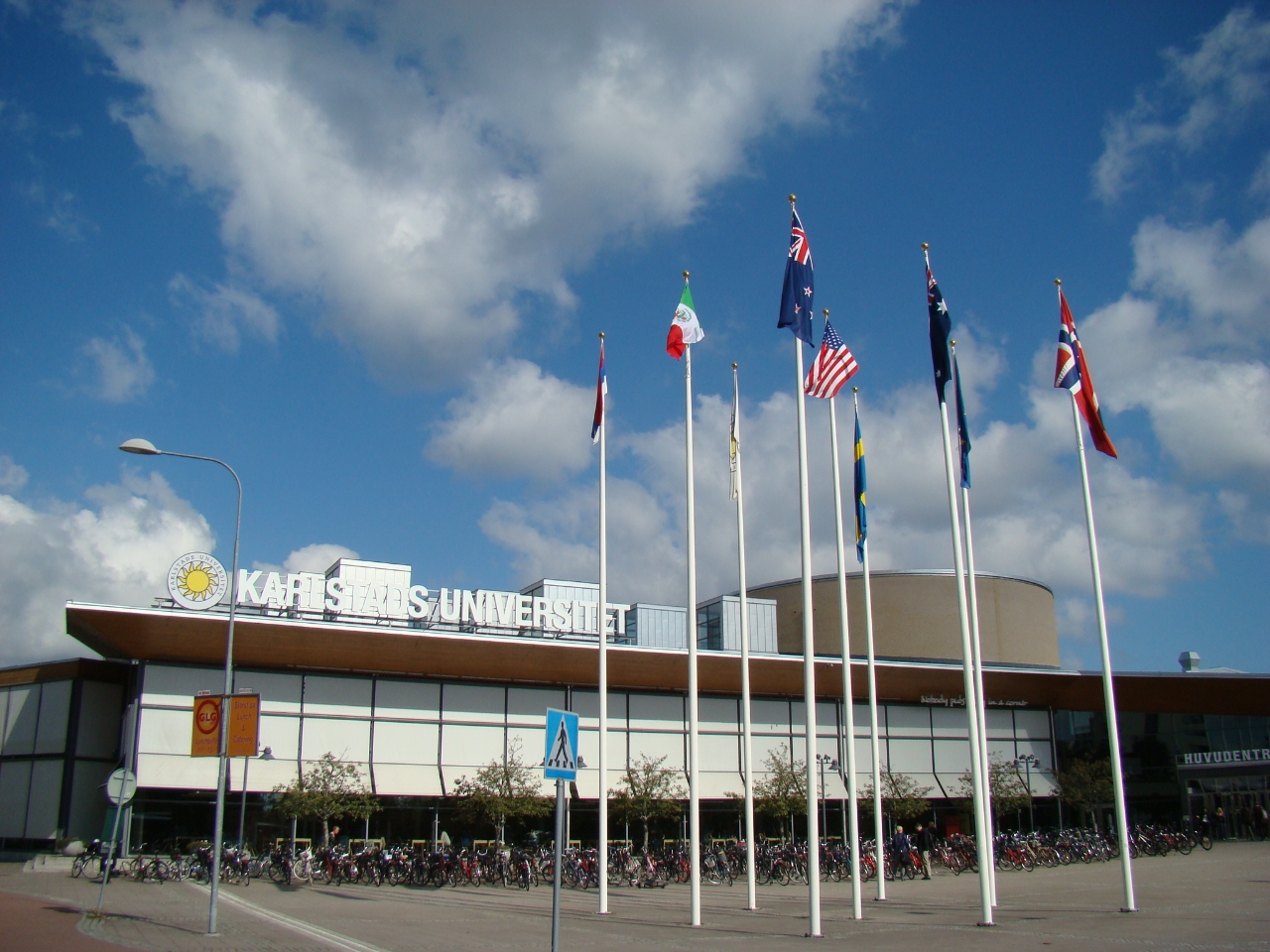 Gallery of Urban Ahlin