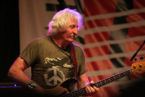 Leo Lyons