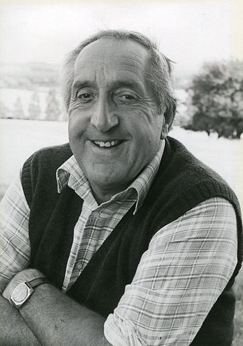 Ted Moult