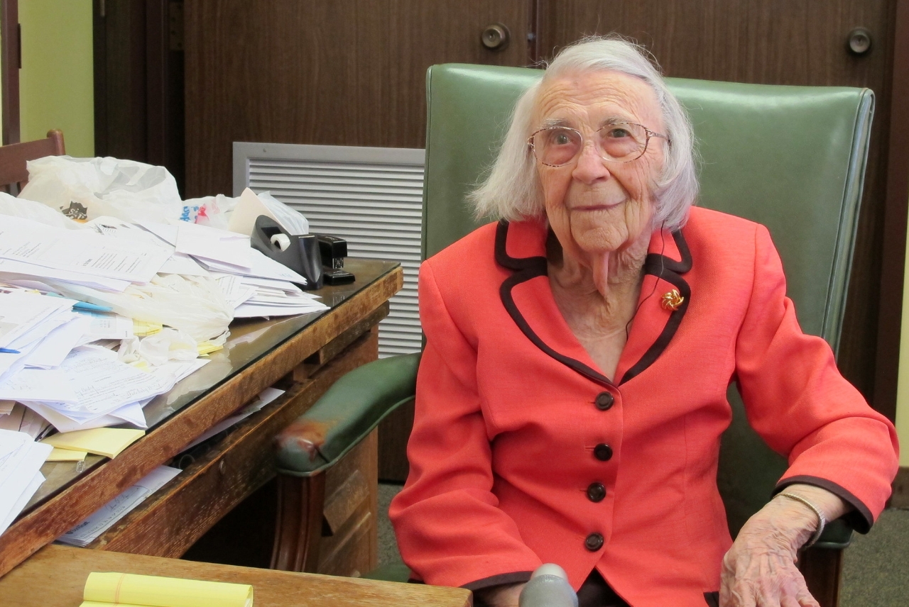 Sister: Alice Finch Lee