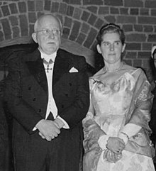 2-nd wife: Magda (Voita) Staudinger