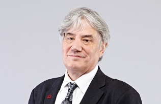 Andrew Steptoe