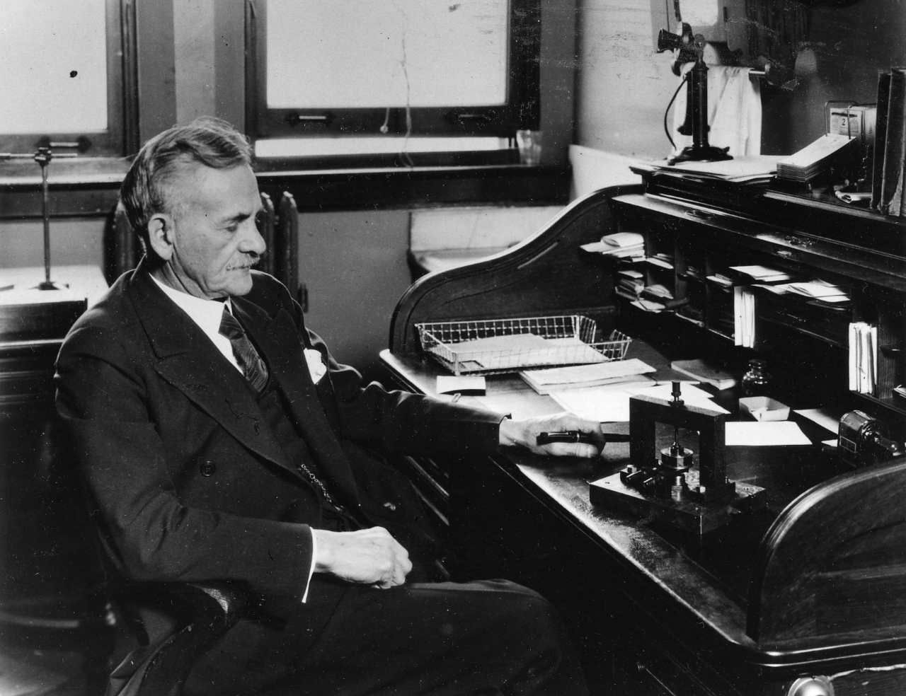 Gallery of Albert Michelson