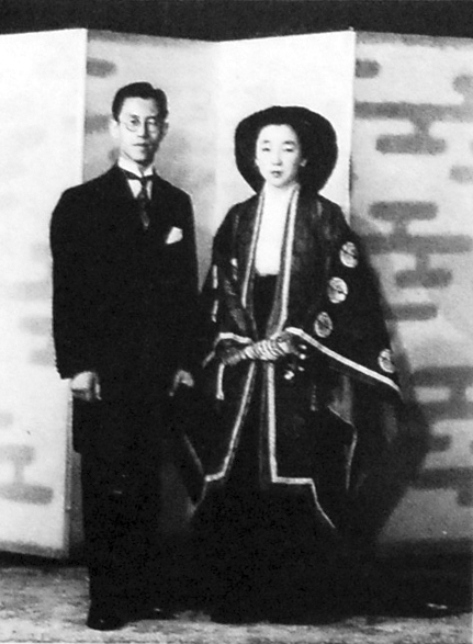Spouse: Kazuko Takatsukasa