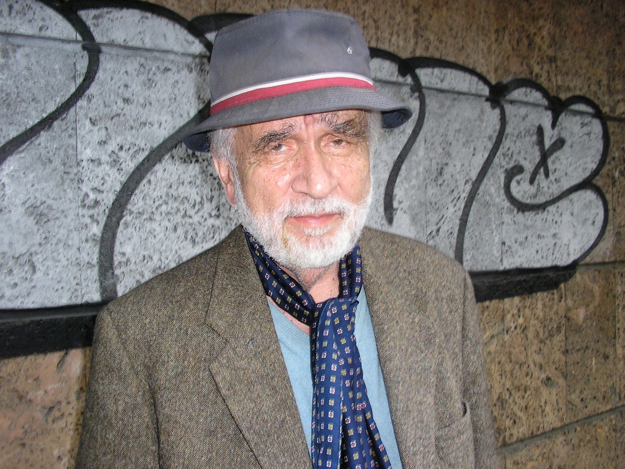 Spouse: Lyubomir Levchev