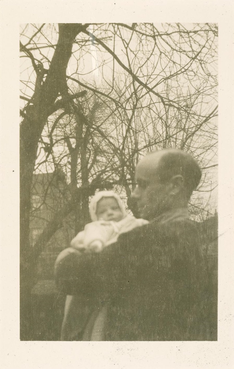 Daughter: Sarah Nicholson