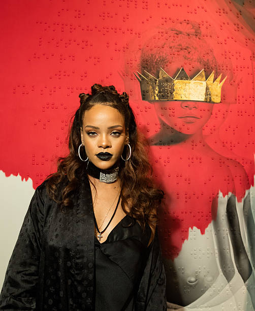 Gallery of Rihanna (Robyn Fenty)