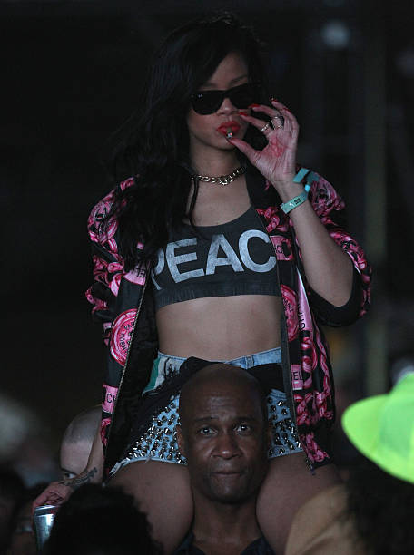 Gallery of Rihanna (Robyn Fenty)