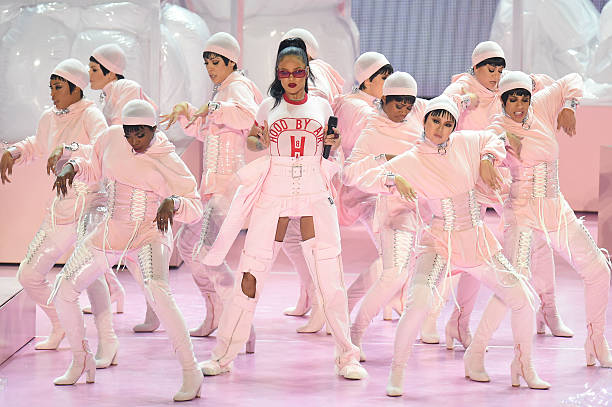 Gallery of Rihanna (Robyn Fenty)