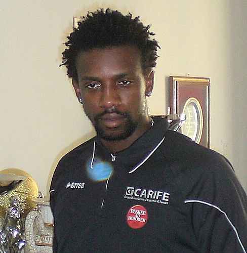 Ndudi Ebi