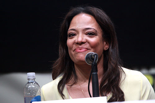 Lauren Velez