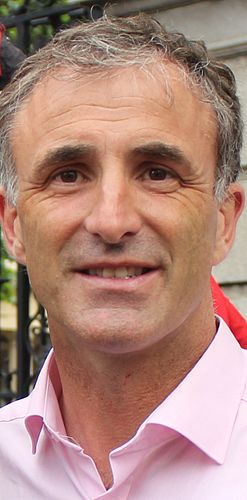 Chris Andrews