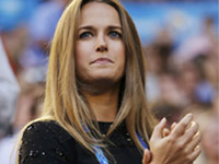 girlfriend: Kim Sears