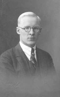 Oskar Loorits