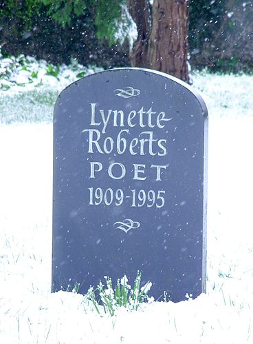Lynette Roberts