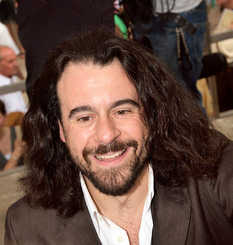 Carlos Alvarez