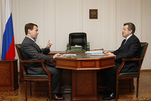 Сергеи Vakhrukov