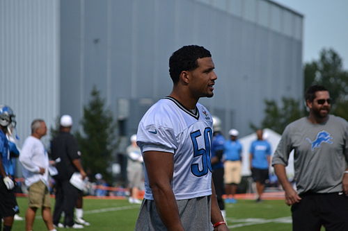 Travis Lewis
