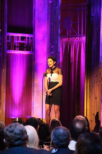 Cecily Strong