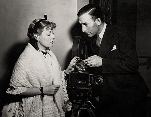 John Mescall (January 10, 1899 — February 10, 1962), American