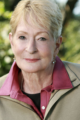 Bettie De Jong