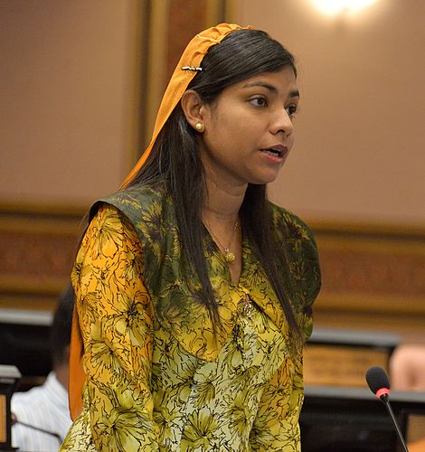 Rozeyna Adam