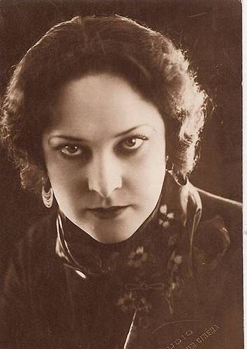 Gina Manes