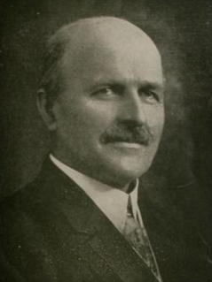 Murdoch MacKinnon