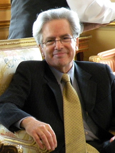 Arturo Arms Valenzuela