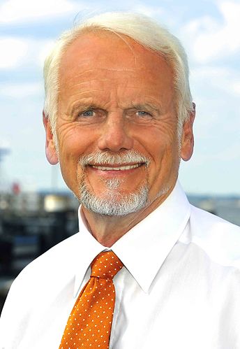 Wolfgang BORNSEN