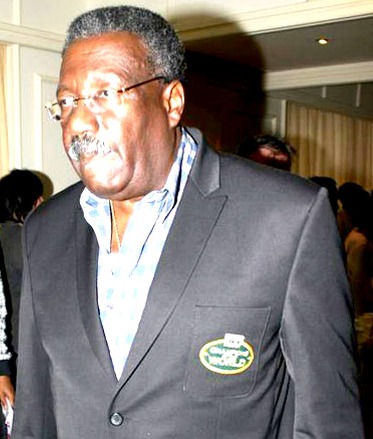 Clive LLOYD