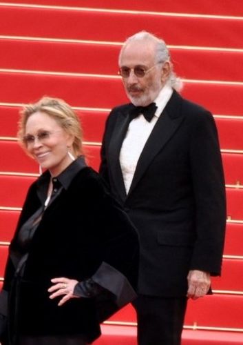 Jerry Ned Schatzberg