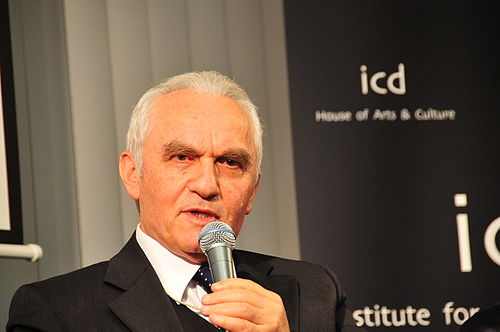 Yasar Yakıs