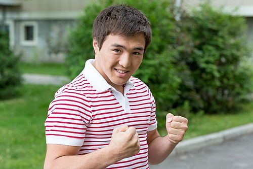Yeldos Smetov