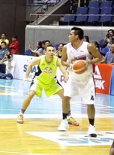 Vic Manuel