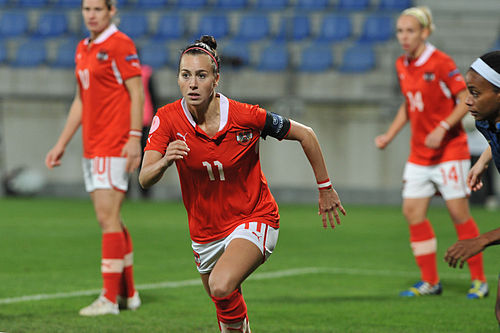 Viktoria Schnaderbeck
