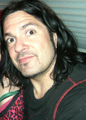 Tommy Victor