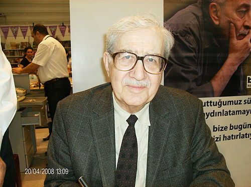Turgut Ozakman