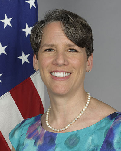 Suzan Gail
