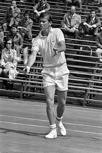 Dennis Ralston