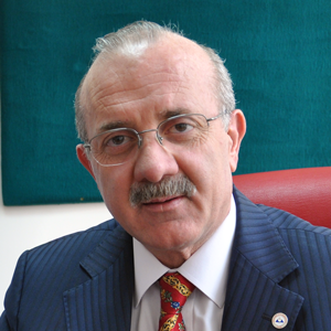 Munis Dundar