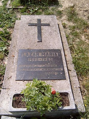 Maria Lazar