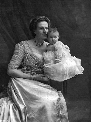 Nina Mary Benita Douglas-Hamilton