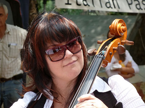 Lani Groves
