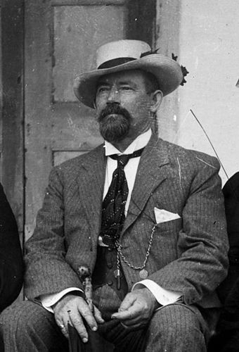 Charles Houghton Mills
